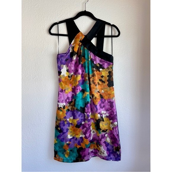 Trina Turk Women's 100% Silk Halter Sleeveless Pixelated Floral Dress - Size 4 - Picture 3 of 11